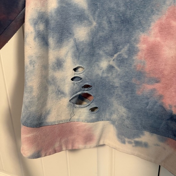 Distressed Multicolored Long Sleeve Top - Picture 3 of 6